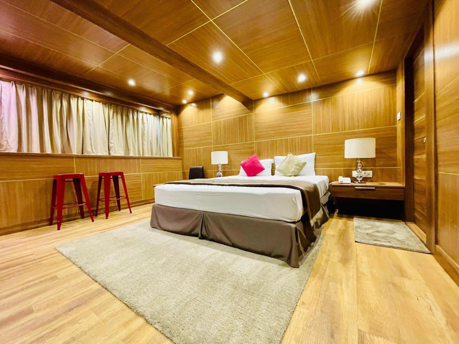 B8 Hotel Chennai Exteriör bild