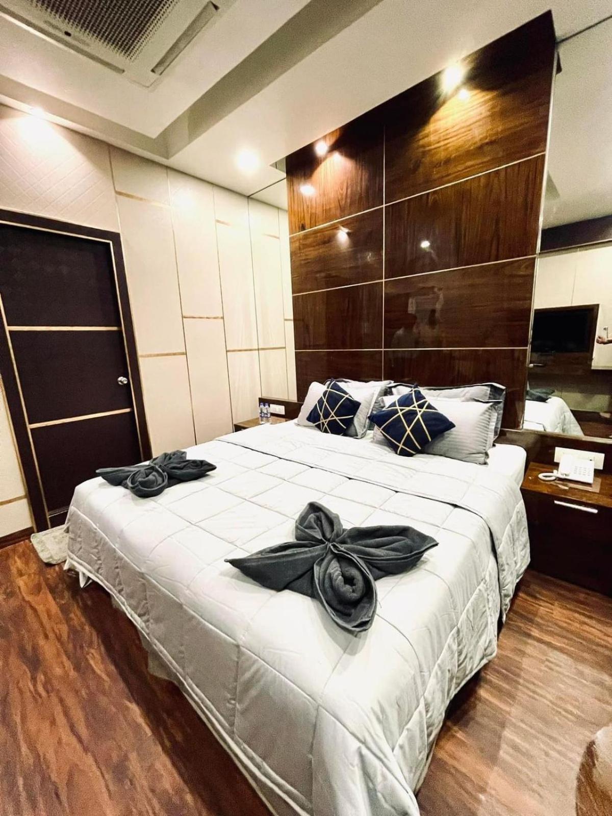B8 Hotel Chennai Exteriör bild
